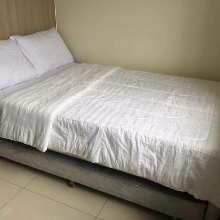 Seabreeze Residences At Breeze Residences Pasay Esterno foto