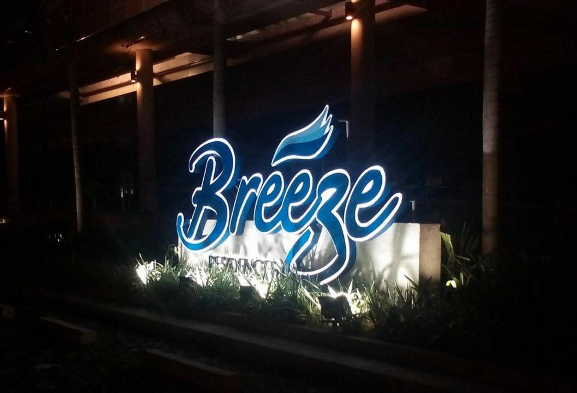 Seabreeze Residences At Breeze Residences Pasay Esterno foto
