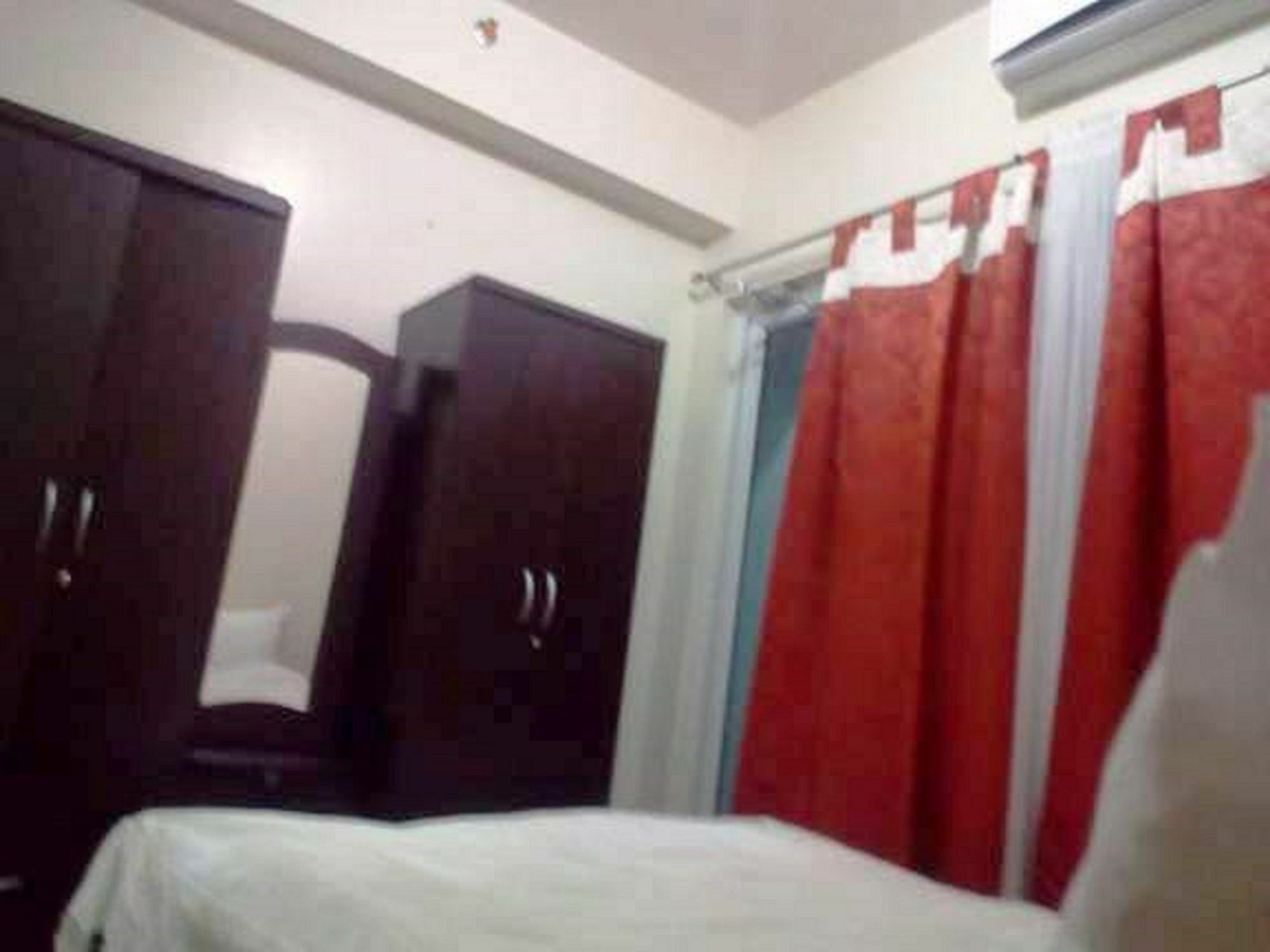 Seabreeze Residences At Breeze Residences Pasay Esterno foto